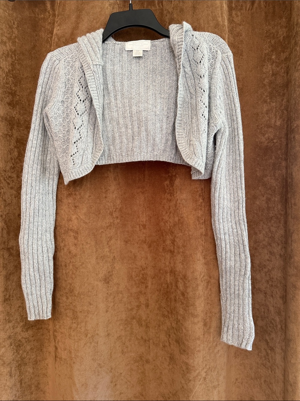 Vintage American Eagle Outfitters Light Gray Cropped Knit Bolero. Like New